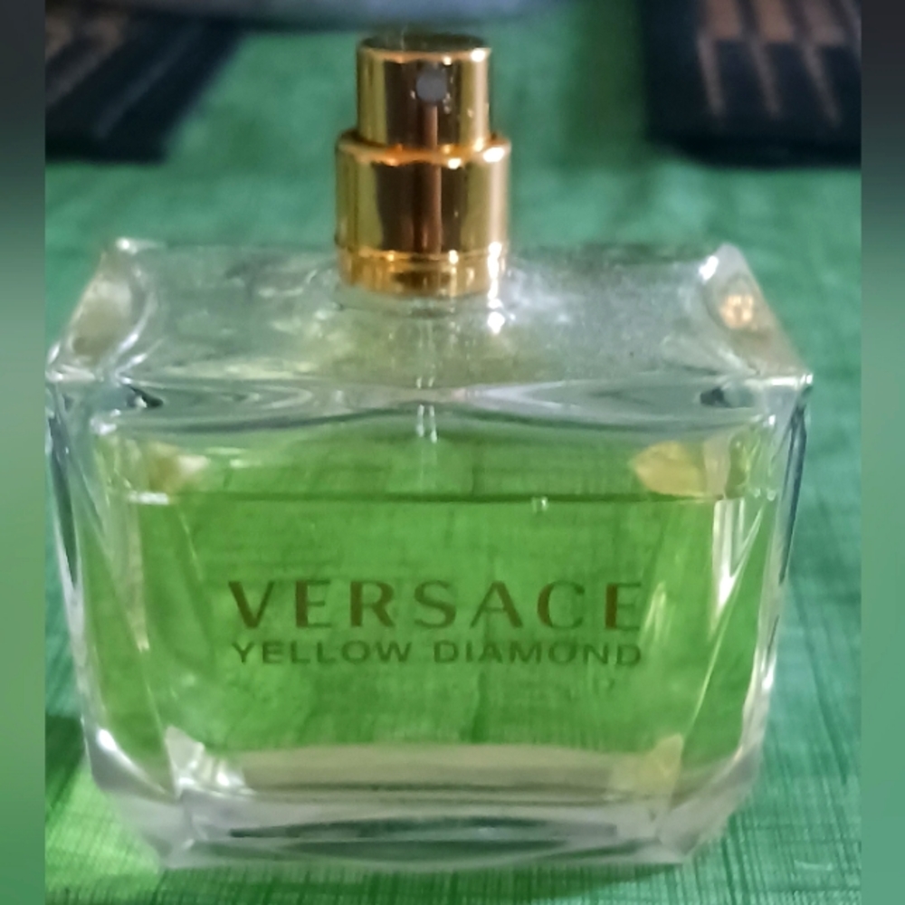 Versace Yellow Diamond (no box)